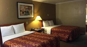 Executive Inn & Suites Beeville מראה חיצוני תמונה