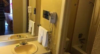 Executive Inn & Suites Beeville מראה חיצוני תמונה